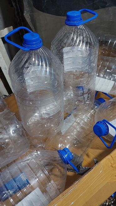 пластиковые бутылка: Бутылки