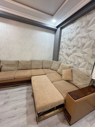 Gəzinti arabaları: Afa✅kunc divan satilir mexanizmle açılır 390 azn. Ölçü 6 m. Jurnalni