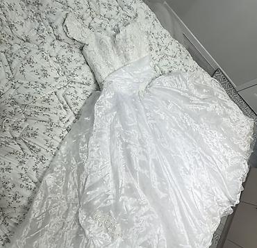 Свадебные платья: Свадебное платье Было в аренде 4 раза Элегантное свадебное — 3