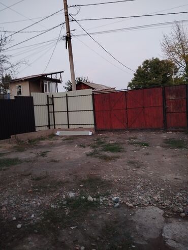 продаю дом манас аэропорт: Дом, 77 м², 3 комнаты, Собственник, Косметический ремонт