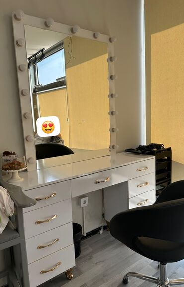bakida toxum satisi: ✔️220 man(Sumqayıt, M/Plaza). Salon mebeli. Təcili satılır. Vpp Gül79