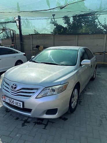 rolls royce silver ghost: Toyota Camry: 2010 г., 2.5 л, Автомат, Бензин, Седан — 2