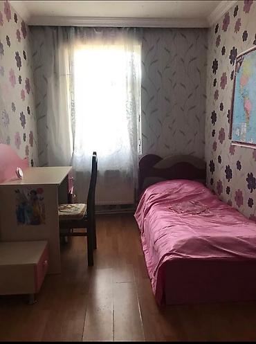tumbucqa: Yataq otağı desti tecili satılır. Bir tumbo, yazı masası yataq ve — 4