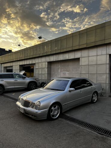 Mercedes-Benz: Mercedes-Benz E-Class: 2002 г., 4.3 л, Автомат, Бензин, Седан