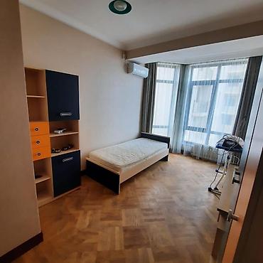 Долгосрочная аренда квартир: 3 комнаты, Агентство недвижимости, Без подселения, С мебелью полностью — 8