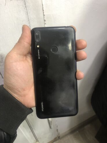 mobil nomreler: Huawei Y7, 32 GB, rəng - Qara, Barmaq izi