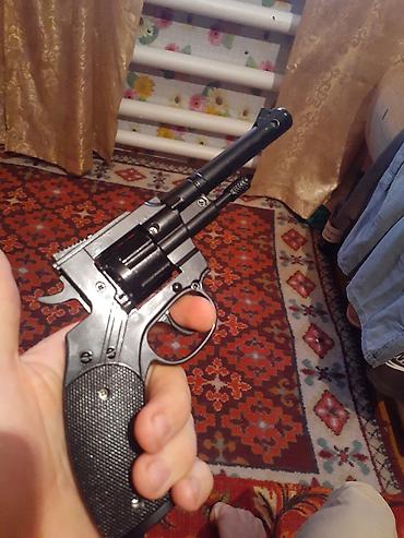 game insight: !!!ОПЛАТА ТОЛЬКО НАЛИЧНЫМИ!!! Продаю 2 игрушечных пистолета. 1) Colt — 5