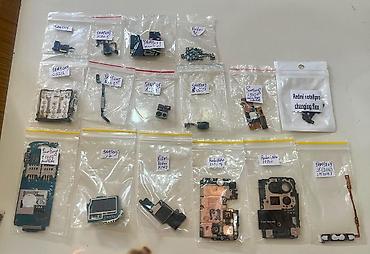 Telefon ekranları: Köhnə model mobil telefonlar üçün ekran və sensor şüşə ehtiyat — 41