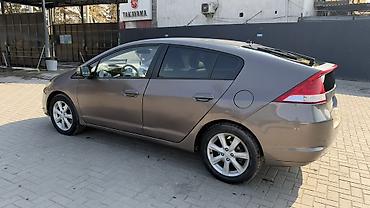 byd da tang: Honda Insight: 2010 г., 1.3 л, Вариатор, Гибрид, Хэтчбэк — 3