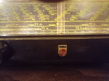 Stari uređaji: Philips vintage radio aparat – cevi/lampe - Klasik stolni radio sa — 7