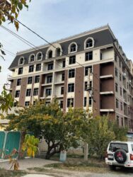 продаю дом в ново покровке: 3 комнаты, 136 м², Элитка, 5 этаж, ПСО (под самоотделку)