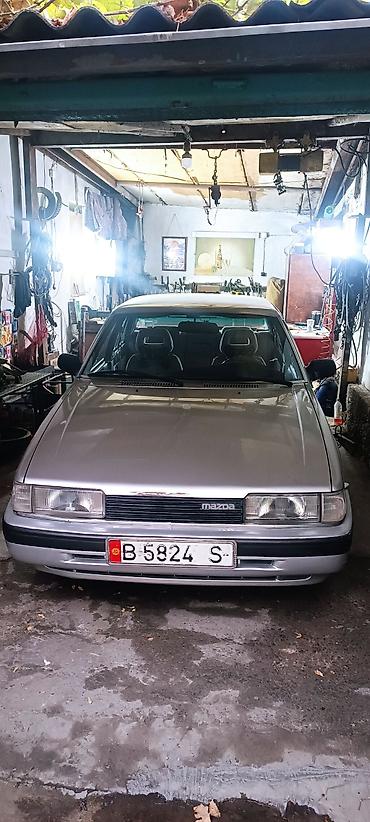 авто mazda 626: Mazda 626: 1987 г., 2 л, Механика, Бензин, Седан — 10