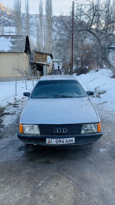 Audi: Audi 100: 1.8 л, Механика, Бензин, Седан