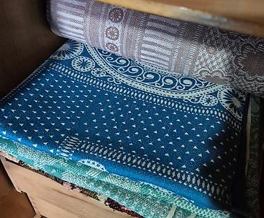 bed sheets: Продаю пледы 1000 сом Одеяло детское 600 сом Постельное — 10