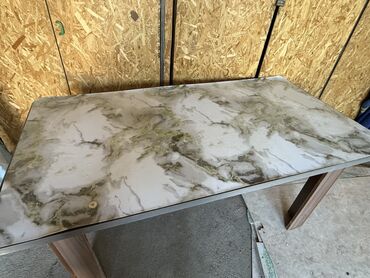 детский столик 3 в 1: Кухонный комплект: стол + угловой диван с пуфами - Стол at lalafo.kg детский столик 3 в 1: Кухонный комплект: стол + угловой диван с пуфами - Стол