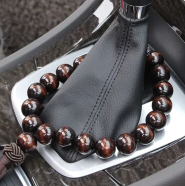 Avtomobil üçün oyuncaqlar və dekor: Avtomobil üçün dekorativ taxta təsbeh - Material: cilalanmış tünd — 2