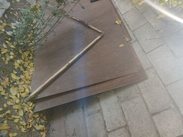 фанера ламинированная: Листы фанеры (ориентировочно 2 шт.) Описание: - Материал: фанера