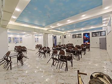 bakida gunluk hostel: Kafe icareye verilir teze te'mirli 2 kabinet,metbex,geniş zal sanitar — 4