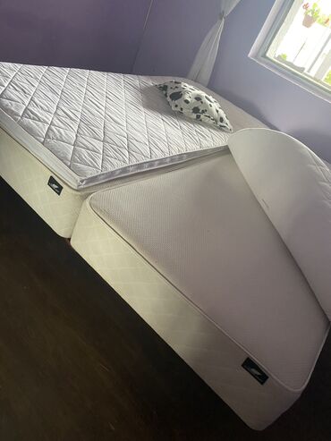 vojni kreveti na rasklapanje: Color - White, Used