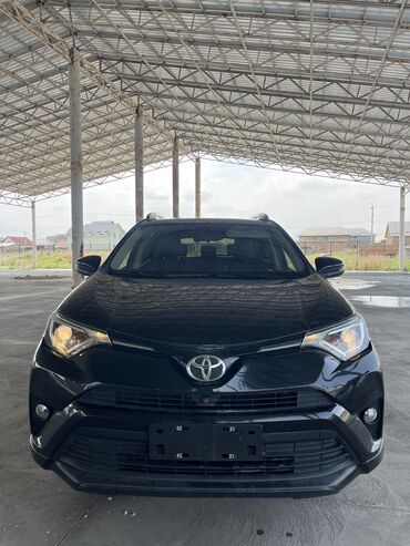 Toyota: Toyota RAV4: 2018 г., 2 л, Автомат, Бензин, Внедорожник — 2