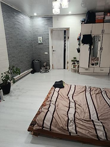 3: Продается пол дома. Район ГЭС-2. Участок по документам 5 сот. Рядом — 8