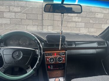 Mercedes-Benz: Mercedes-Benz W124: 1992 г., 3 л, Механика, Дизель, Седан at lalafo.kg — 7 Mercedes-Benz: Mercedes-Benz W124: 1992 г., 3 л, Механика, Дизель, Седан — 7