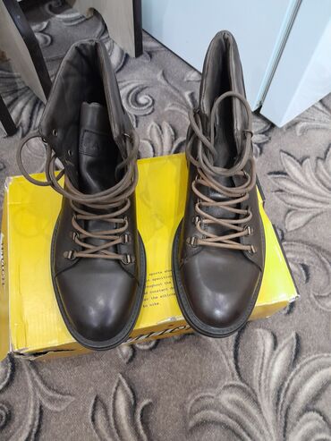 желтые зимние мужские ботинки: Ботинки