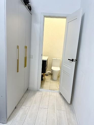 Продажа квартир: 3 комнаты, 56 м², 1 этаж — 9