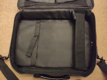 Futrole i torbe za laptopove: Prodajem prakticnu platnenu torbu za laptop velicine 15” proizvodjaca — 10