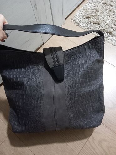 lepeza novi sad: Shoulder bag, David Jones