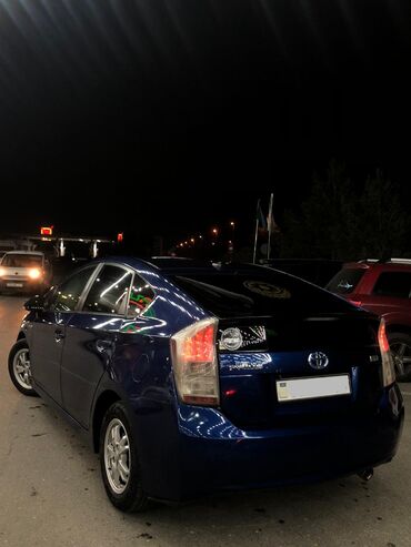 Toyota: Salam. Maşın öz adımadı İli 2011. Texpasport Siğorta yeni olunub — 5