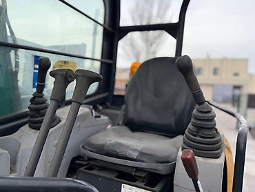 Экскаваторы: Экскаватор, Гусеничный — 6