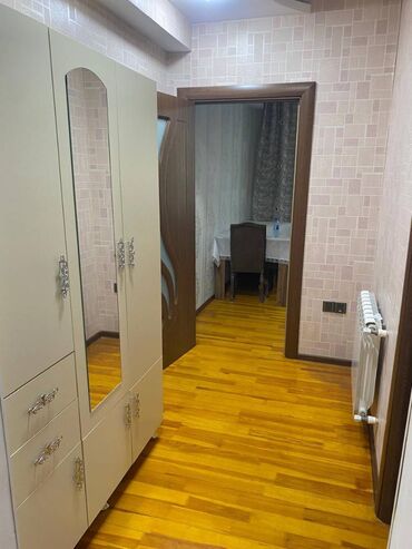 Uzunmüddətli kirayə mənzillər: Bakıxanov qəsəbəsi, Akkordun binalarında, 19 mərtəbəli binaın 13-cü — 8