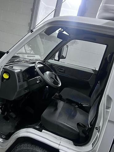 грузовая авто: Лабо холодильник свежо пригнанный из Кореи, 2019 год,пробег 137,объем — 3