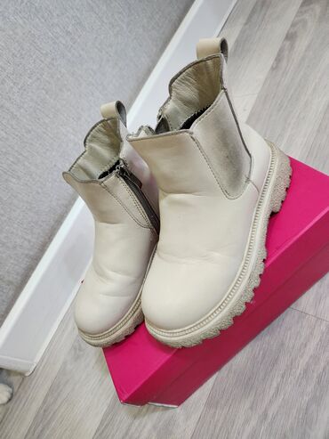 обувь из натуральной кожи: Челси, натуральная кожаразмер 30.(стелька 18,5 см)Носили 1 сезон