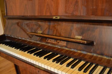 i̇kinci el pianino satisi: Piano, Akustik, İşlənmiş