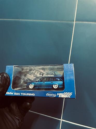 Модели автомобилей: Продаю масштабные модели 
1/64 цены разные — 27