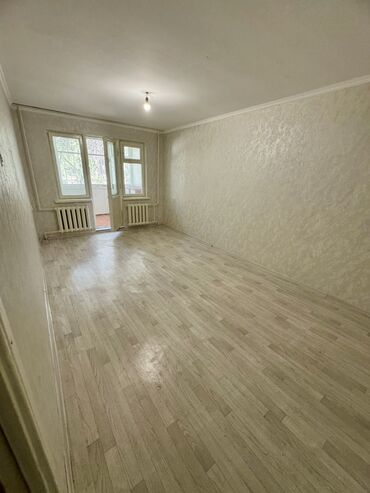 104 серия квартиры: 2 комнаты, 42 м², 104 серия, 1 этаж, Старый ремонт