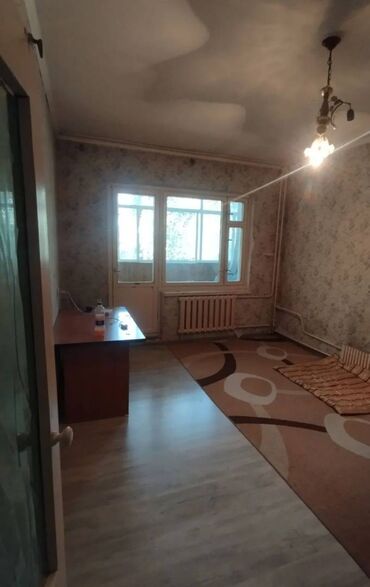 Долгосрочная аренда квартир: 1 комната, Агентство недвижимости, Без подселения, С мебелью частично