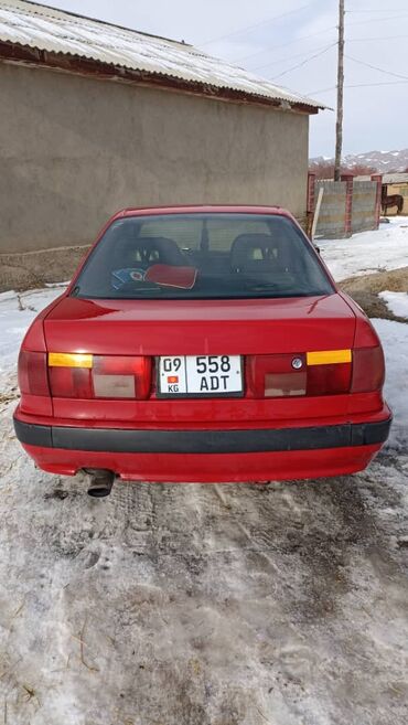 паста б4: Audi 80: 1995 г., 2 л, Механика, Бензин, Седан
