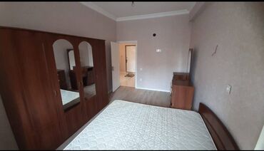 Uzunmüddətli kirayə mənzillər: Mənnzil kirayə verilir. Saray MTK-də yeni tikili binada 14 mərtəbəli — 4