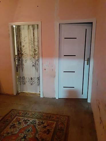 heyet evlerı: 5 otaqlı, 117 kv. m, Kredit yoxdur, Orta təmir — 8