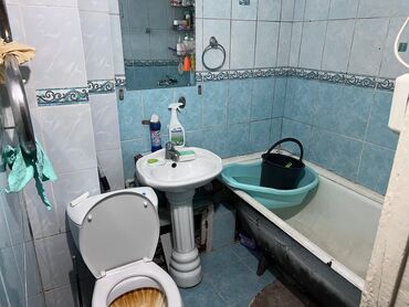 рынок дордой квартира: 2 бөлмө, 43 кв. м, 1 кабат