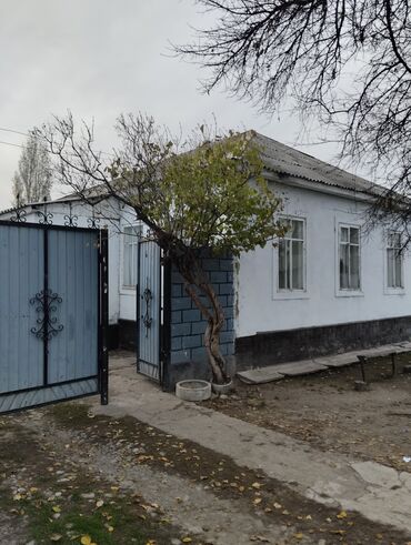 куплю дом киргизия 1: 135 м², 5 комнат, Старый ремонт Кухонная мебель