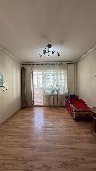 сдаю квартиру сокулук: 4 комнаты, 82 м², Восток-5 мкр 106 серия улучшенная, 8 этаж, Косметический ремонт — 10
