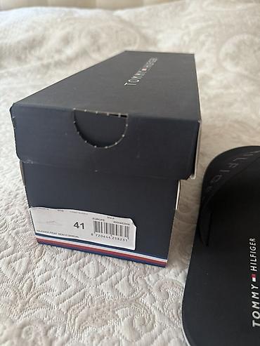 kampus ayaqqabı: Tommy Hilfiger kişi şlapesi – Hilfiger Print Beach Sandal - Rəng: qara — 3
