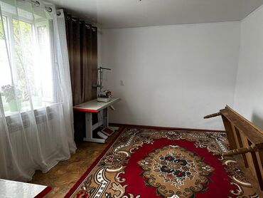 пол дома кызыл аскер: 44 м², 3 комнаты, Требуется ремонт
