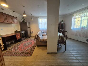 Həyət evləri və villaların satışı: Şağan 5 otaqlı, 150 kv. m, Təmirsiz — 15