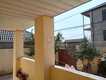 Qonaq otağı dəstləri: Klassik üslubda qonaq otağı dəsti Mebel komplekti: - 3 nəfərlik geniş — 32