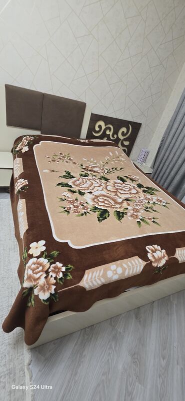 Yataq otağı dəstləri: İkinəfərlik çarpayı — 12